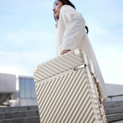 Чемодан Xiaomi 90 Points Geometric Business Suitcase 28 дюймов White
